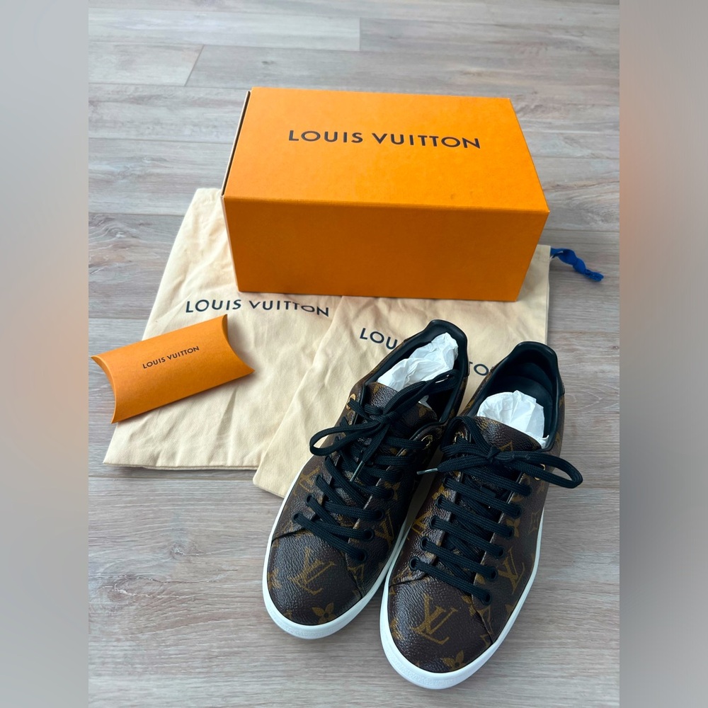 Women’s Authentic Louis Vuitton Frontrow Sneakers | Size 36.5